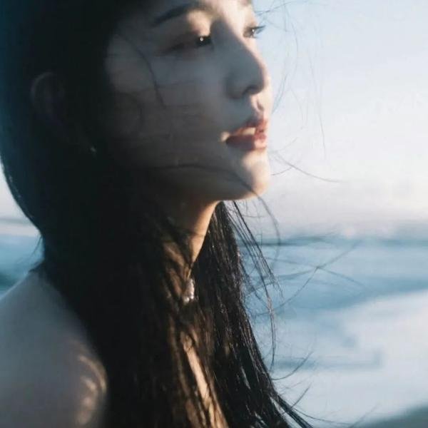 红色